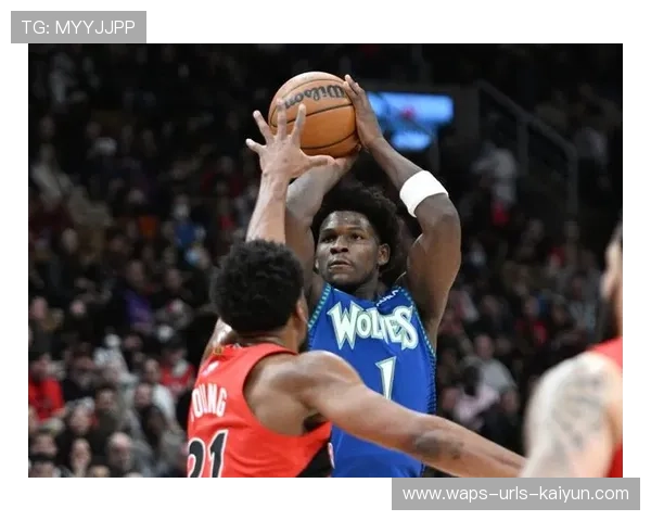 劳里突破送出漂亮助攻，猛龙快攻得手